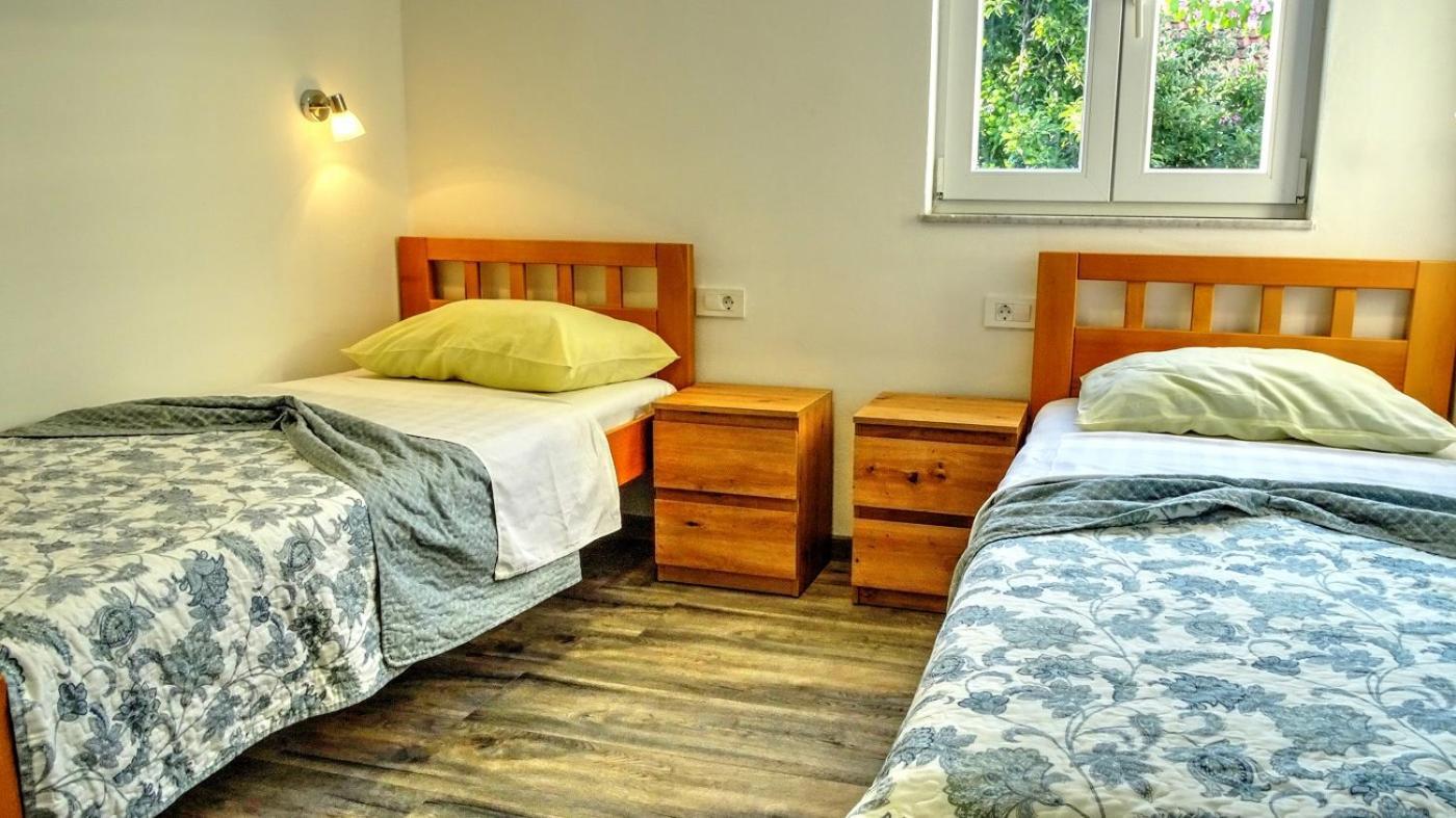 Apartment Daca Vir Bagian luar foto